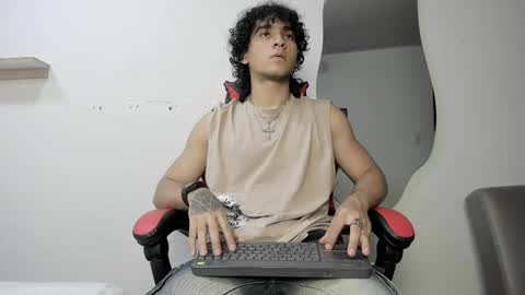 Snapshot of jackestaylor chatting on November 23, 2025, 5:07 am Jackes Taylor online show from November 23, 2025, 5:07 am