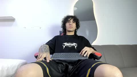 Jackes Taylor online show from April 2, 2026, 4:54 am