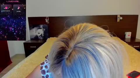 Snapshot of jacksallyevans chatting on February 11, 2025, 4:46 pm sallyevans online show from February 11, 2025, 4:46 pm