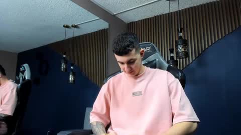 Snapshot of jacksonolsenn chatting on January 14, 2025, 2:43 pm Jackson Olsen online show from January 14, 2025, 2:43 pm