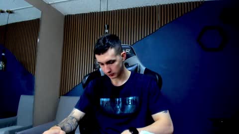 Snapshot of jacksonolsenn chatting on February 2, 2025, 12:46 pm Jackson Olsen online show from February 2, 2025, 12:46 pm