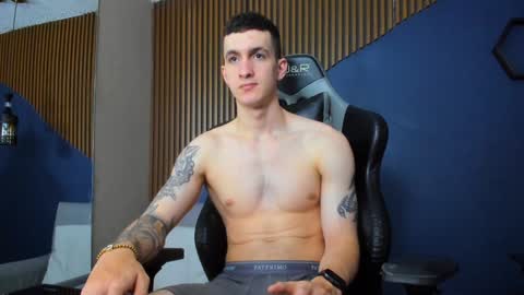 Snapshot of jacksonolsenn chatting on February 7, 2025, 3:08 pm Jackson Olsen online show from February 7, 2025, 3:08 pm