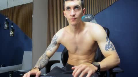 Snapshot of jacksonolsenn chatting on February 9, 2025, 6:05 pm Jackson Olsen online show from February 9, 2025, 6:05 pm