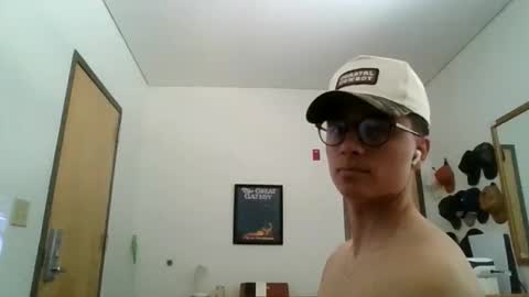 Snapshot of jackstrongof chatting on May 24, 2026, 7:08 pm ImZacharyTyler online show from May 24, 2026, 7:08 pm