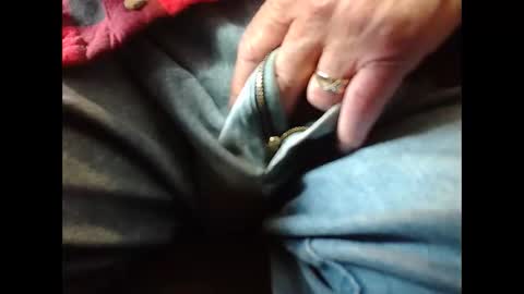 jacktoome383324 online show from February 18, 2025, 8:36 pm