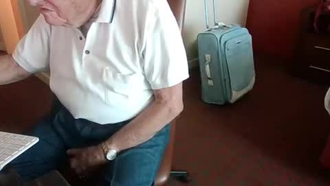 jacktoome383324 online show from October 5, 2025, 8:07 pm