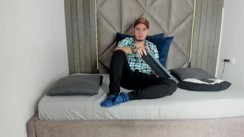 Snapshot of jacob_smiithh__ chatting on December 23, 2024, 2:02 am Jacob online show from December 23, 2024, 2:02 am