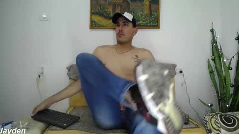 Jacob And Jayden online show from January 5, 2026, 6:33 pm