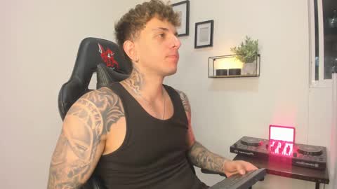 jacobb116 online show from December 2, 2024, 1:03 am