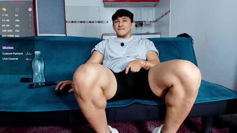 jacobo online show from December 2, 2025, 2:23 pm