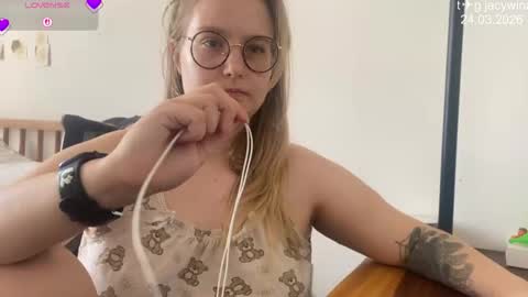 jacywinslat online show from March 24, 2026, 7:57 am