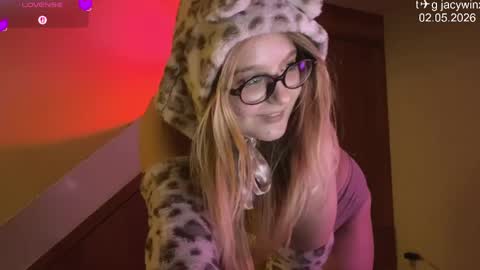 Snapshot of jacywinslat chatting on May 2, 2026, 2:33 pm jacywinslat online show from May 2, 2026, 2:33 pm