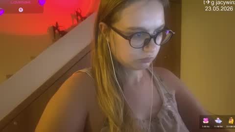 Snapshot of jacywinslat chatting on May 23, 2026, 10:03 pm jacywinslat online show from May 23, 2026, 10:03 pm