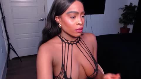 Jade online show from December 4, 2025, 3:16 am