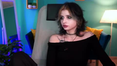 jade_castle online show from February 21, 2025, 8:29 am