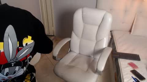 karlla scarlet online show from January 15, 2025, 8:26 pm