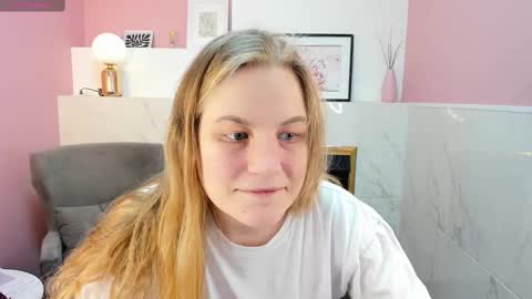Snapshot of jade_soft chatting on March 1, 2025, 8:53 pm Jade online show from March 1, 2025, 8:53 pm