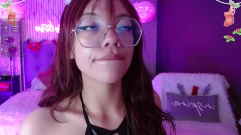 JADE online show from December 18, 2025, 8:59 pm