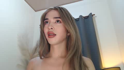 Adriana online show from February 6, 2026, 10:29 am