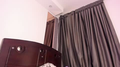Snapshot of jade_ws chatting on January 17, 2025, 3:23 am Jade online show from January 17, 2025, 3:23 am