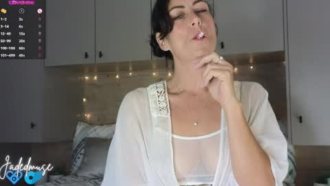 Jade online show from May 20, 2026, 7:36 am