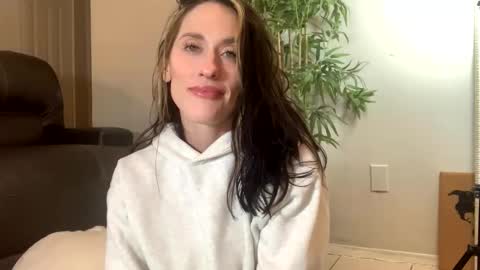 sexyeyes neverlie  online show from April 12, 2026, 11:26 am