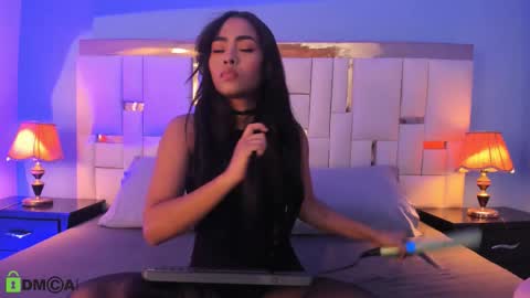 Jade online show from September 21, 2025, 5:20 am