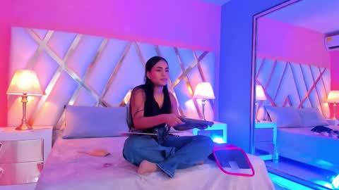 Jade online show from October 11, 2025, 7:56 pm
