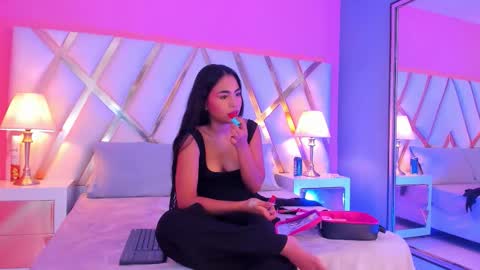 Jade online show from October 16, 2025, 9:16 pm