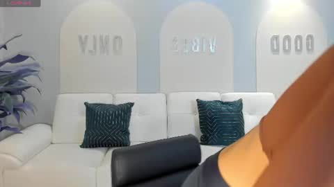 JADE EVANS online show from July 7, 2026, 8:40 am