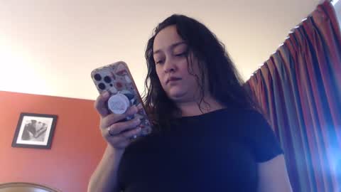 Jade online show from September 8, 2025, 8:52 pm