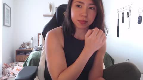 Snapshot of jadelove_ chatting on January 20, 2025, 7:46 pm Jade Love online show from January 20, 2025, 7:46 pm