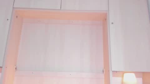 JADE online show from September 24, 2025, 8:56 pm