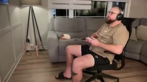 Jake online show from November 2, 2025, 12:13 am