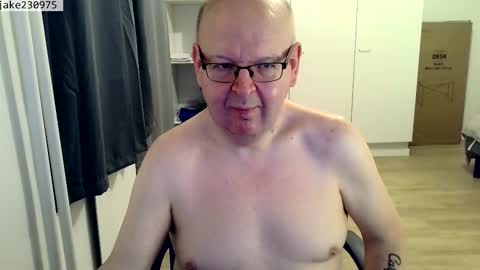 Snapshot of jake230975 chatting on March 15, 2026, 7:20 pm Jake2309 online show from March 15, 2026, 7:20 pm