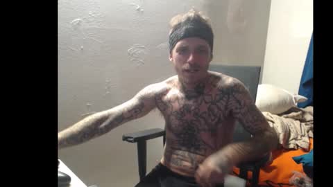 showingitoff online show from October 19, 2025, 8:48 am