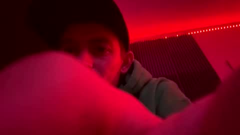 Snapshot of jake92100 chatting on March 15, 2026, 7:14 am jake92100 online show from March 15, 2026, 7:14 am