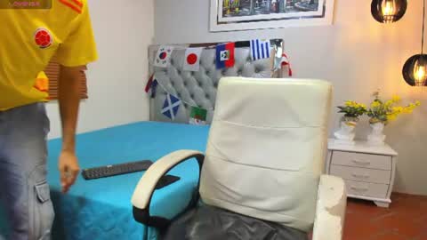 Snapshot of jake_falcon chatting on June 24, 2026, 11:31 am jake_falcon online show from June 24, 2026, 11:31 am