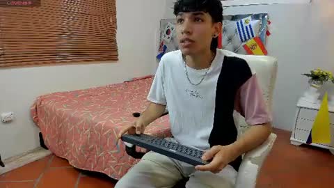 Snapshot of jake_falcon chatting on July 16, 2026, 11:27 am jake_falcon online show from July 16, 2026, 11:27 am