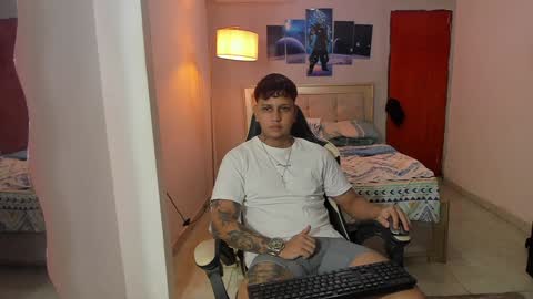 Snapshot of jake_pons chatting on January 5, 2025, 2:17 am Jake Pons online show from January 5, 2025, 2:17 am