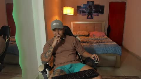 Snapshot of jake_pons chatting on February 1, 2025, 1:34 am Jake Pons online show from February 1, 2025, 1:34 am