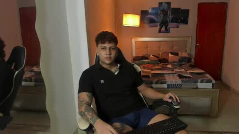 Snapshot of jake_pons chatting on February 15, 2025, 3:52 am Jake Pons online show from February 15, 2025, 3:52 am