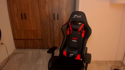 Snapshot of jake_pons chatting on September 10, 2025, 2:33 am Jake Pons online show from September 10, 2025, 2:33 am