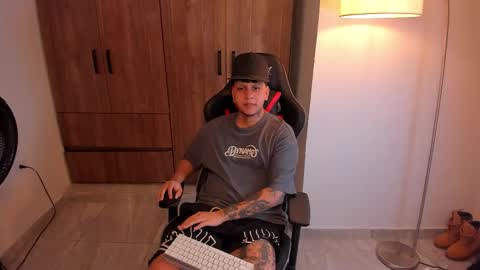 Snapshot of jake_pons chatting on February 4, 2026, 11:16 am Jake Pons online show from February 4, 2026, 11:16 am