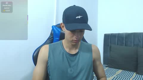 Hi guys im new 3 online show from November 25, 2025, 2:22 am