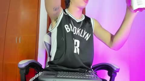 Snapshot of jake_tripp__ chatting on June 30, 2026, 1:06 am jake online show from June 30, 2026, 1:06 am