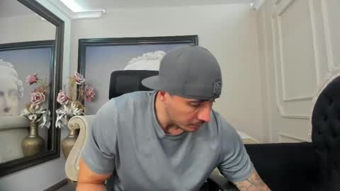 jakestone_1 online show from October 17, 2025, 2:04 am