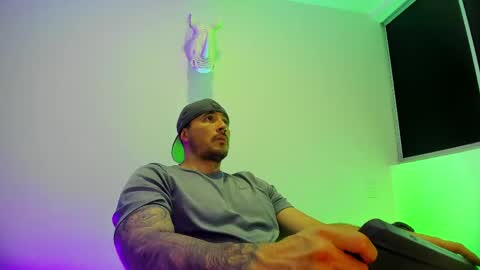 jakestone_1 online show from May 12, 2026, 1:25 am