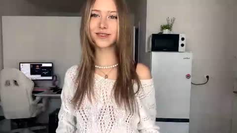 Zoe online show from August 7, 2026, 11:12 am