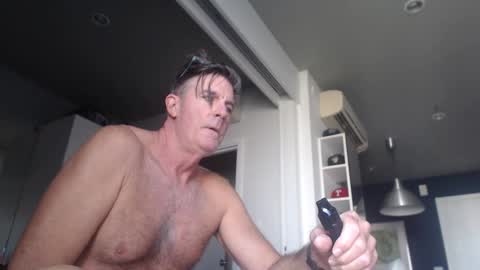 Snapshot of jam_on_it chatting on January 2, 2025, 2:33 am JAM online show from January 2, 2025, 2:33 am